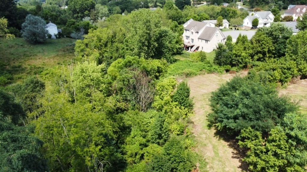 LOT 10 Windcrest Dr, Cecil, PA 15321