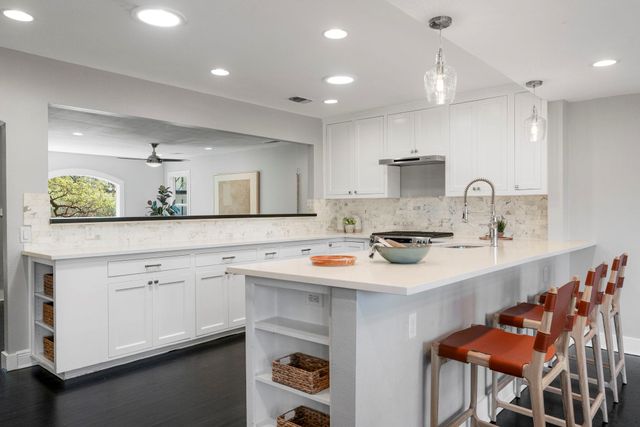 1506 Chelsea LN, Austin, TX 78704