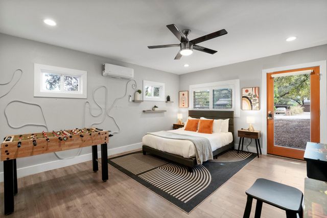 1506 Chelsea LN, Austin, TX 78704