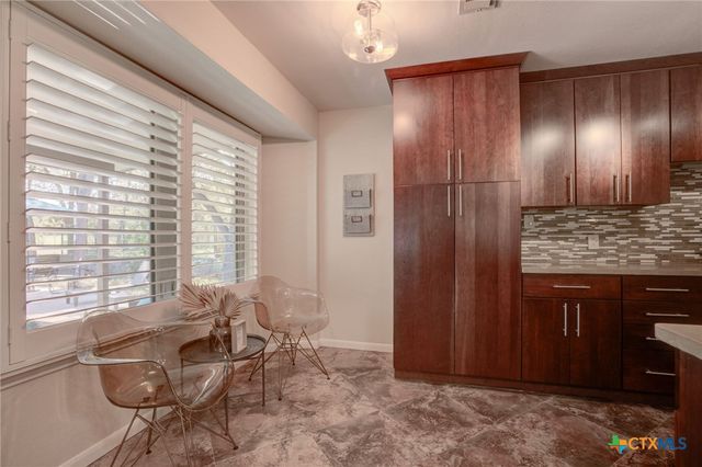 408 Acorn Drive, New Braunfels, TX 78130