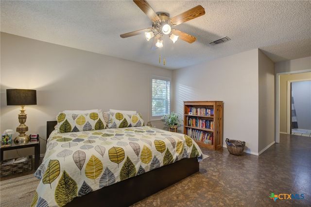 408 Acorn Drive, New Braunfels, TX 78130