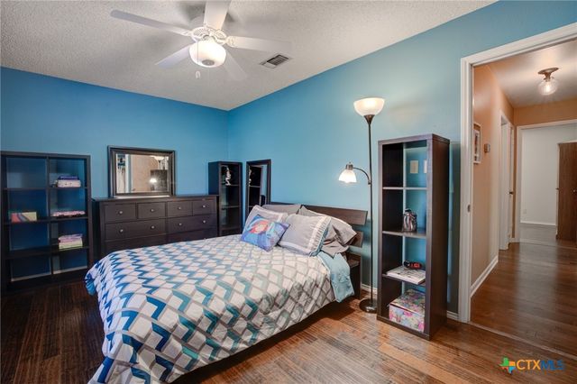 408 Acorn Drive, New Braunfels, TX 78130