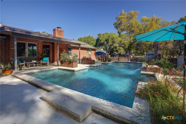 408 Acorn Drive, New Braunfels, TX 78130