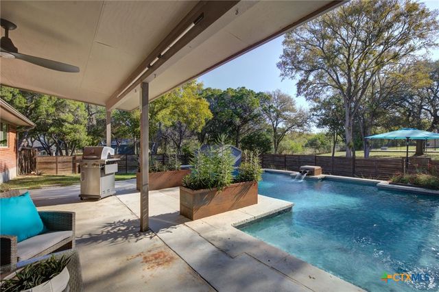 408 Acorn Drive, New Braunfels, TX 78130