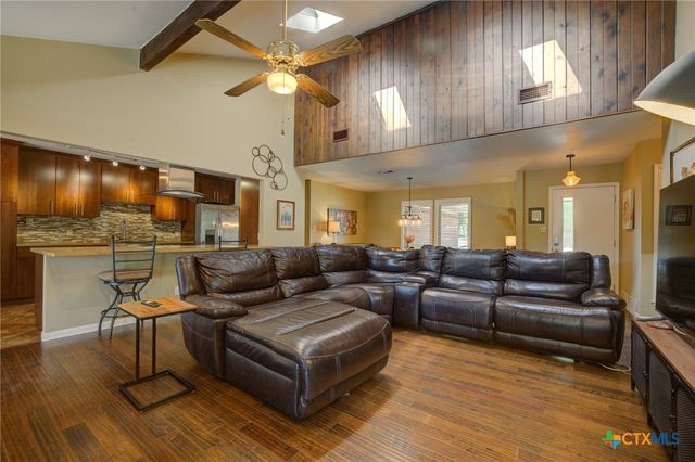 408 Acorn Drive, New Braunfels, TX 78130