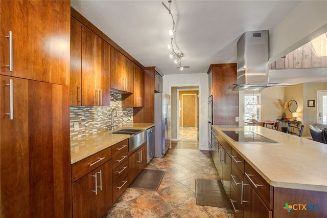 408 Acorn Drive, New Braunfels, TX 78130