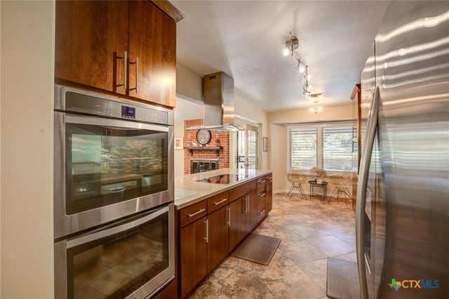 408 Acorn Drive, New Braunfels, TX 78130