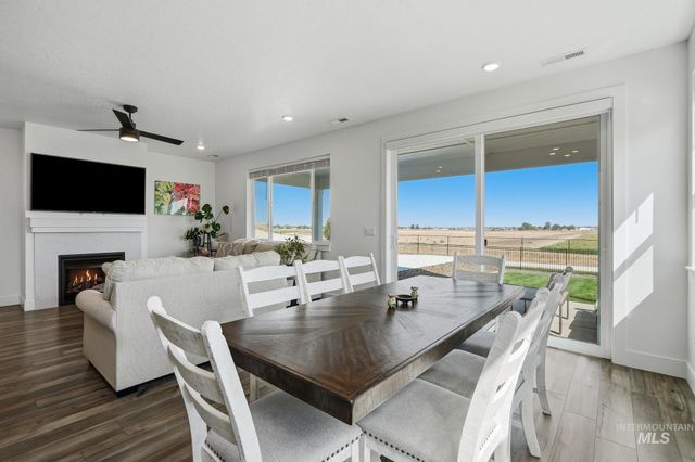 5480 E Bridal Veil Falls, Nampa, ID 83686