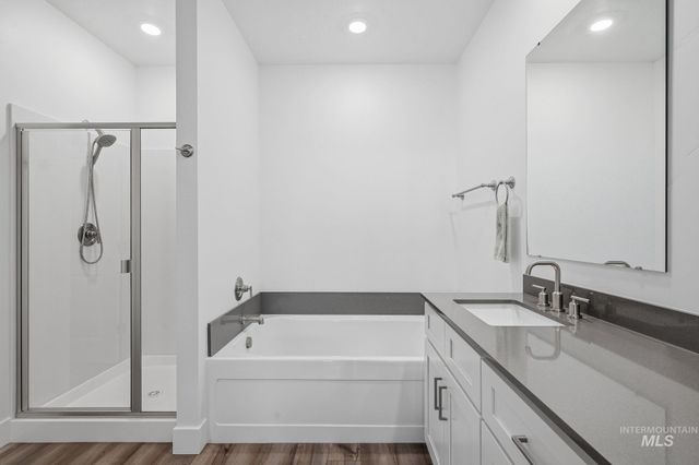 5480 E Bridal Veil Falls, Nampa, ID 83686