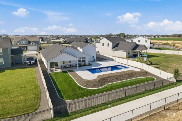 5480 E Bridal Veil Falls, Nampa, ID 83686