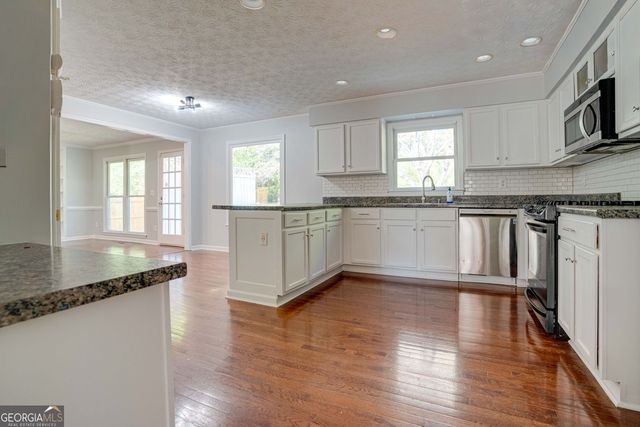 1721 Bruckner Court, Snellville, GA 30078