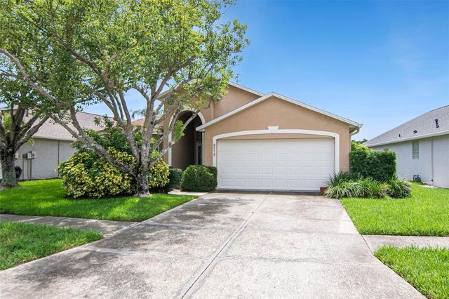 8512 HEYWARD ROAD, Tampa, FL 33635