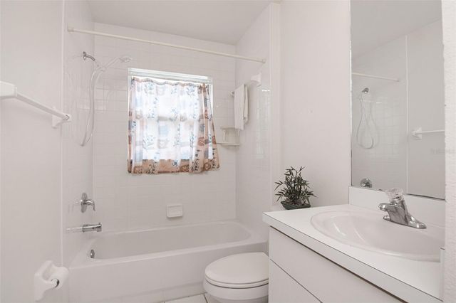 8512 HEYWARD ROAD, Tampa, FL 33635