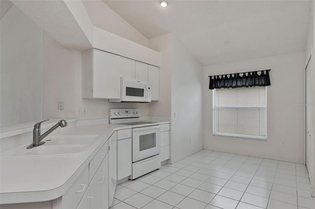 8512 HEYWARD ROAD, Tampa, FL 33635