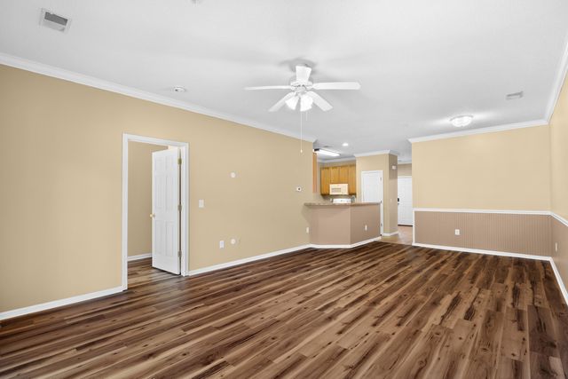 5840 Longwood Dr Unit 202, Murrells Inlet, SC 29576