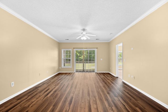 5840 Longwood Dr Unit 202, Murrells Inlet, SC 29576