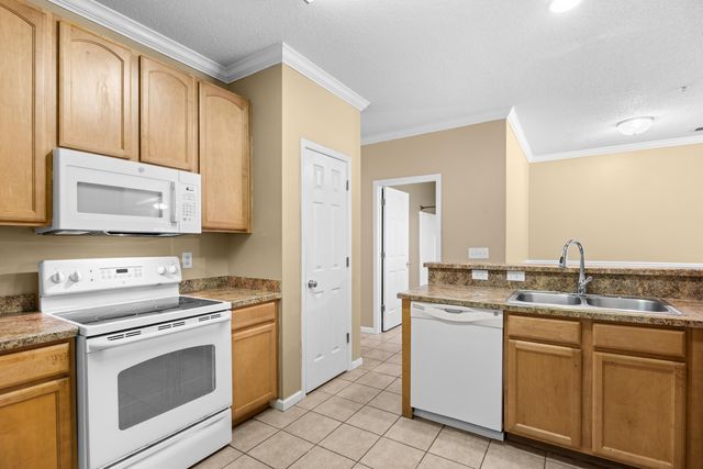 5840 Longwood Dr Unit 202, Murrells Inlet, SC 29576