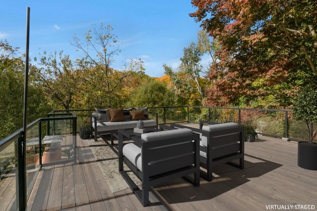 309 Scarborough Road, Briarcliff Manor, NY 10510