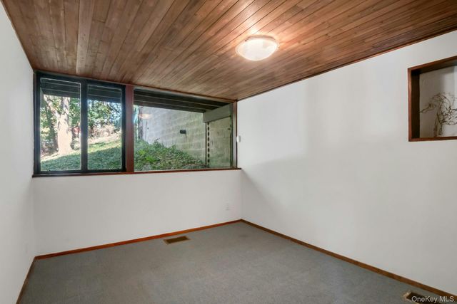 309 Scarborough Road, Briarcliff Manor, NY 10510