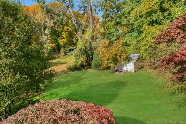 309 Scarborough Road, Briarcliff Manor, NY 10510