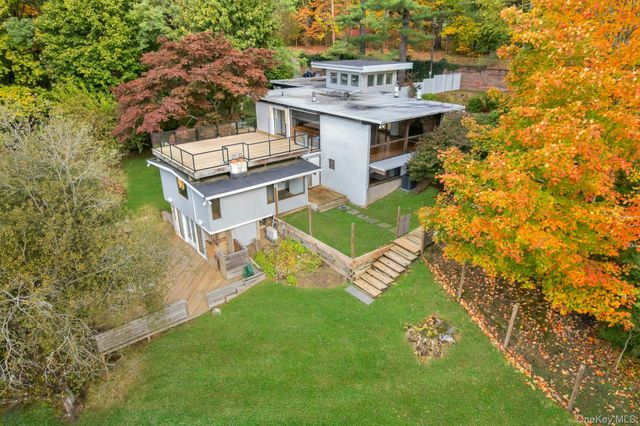 309 Scarborough Road, Briarcliff Manor, NY 10510