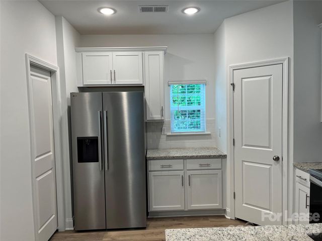 3220 Butler Hill Drive, Matthews, NC 28105