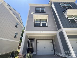 3220 Butler Hill Drive, Matthews, NC 28105