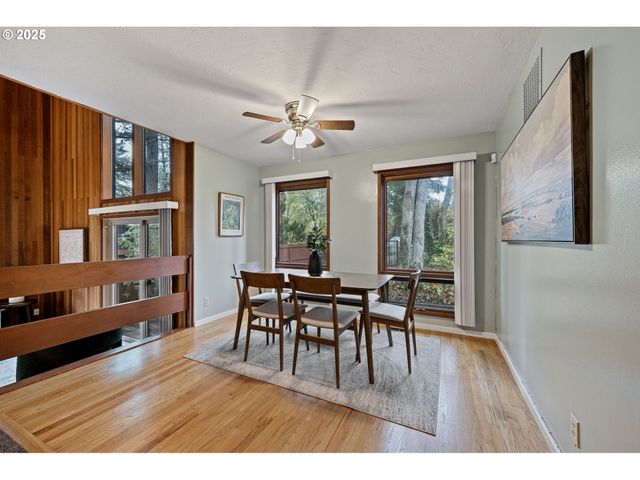 4856 MAHALO Dr, Eugene, OR 97405