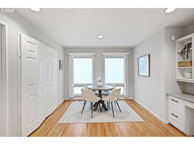 4856 MAHALO Dr, Eugene, OR 97405