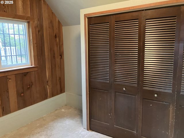 4856 MAHALO Dr, Eugene, OR 97405