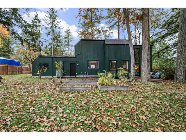 4856 MAHALO Dr, Eugene, OR 97405