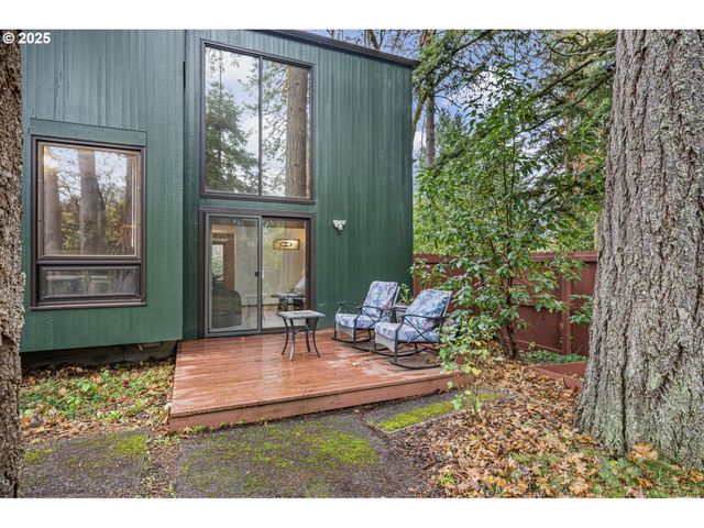 4856 MAHALO Dr, Eugene, OR 97405