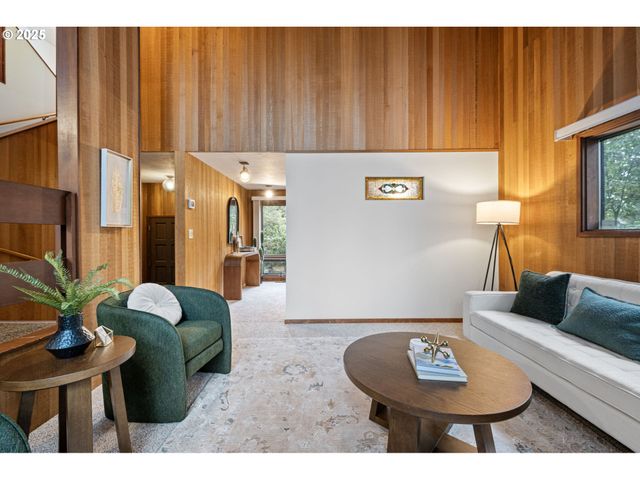 4856 MAHALO Dr, Eugene, OR 97405