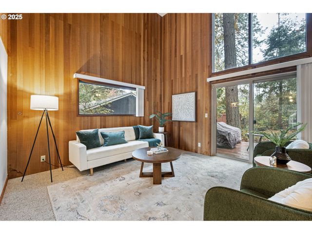 4856 MAHALO Dr, Eugene, OR 97405