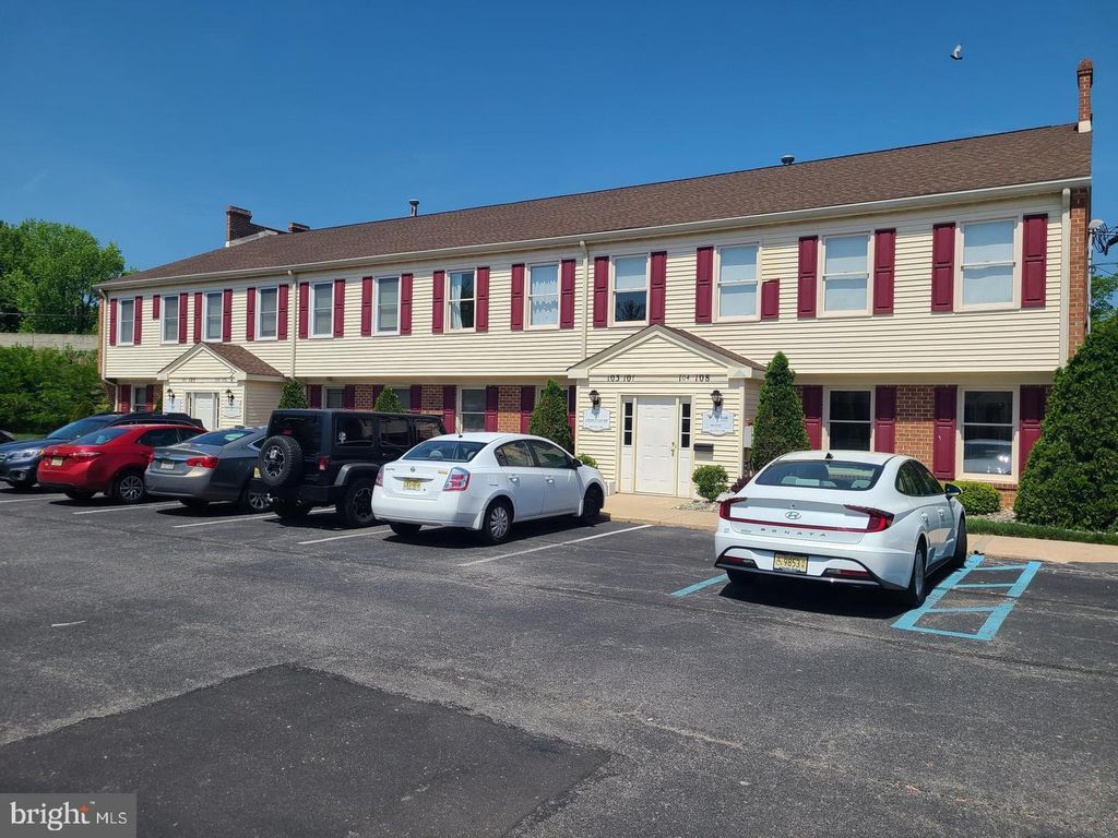 992 MANTUA BLVD #107-108, WOODBURY HEIGHTS, NJ 08097 — photo 2