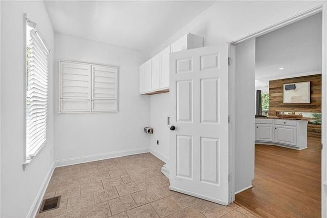 2090 Double Creek Lane, Alpharetta, GA 30004