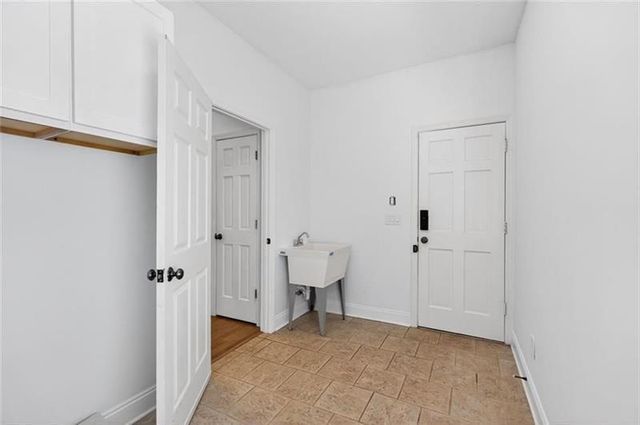 2090 Double Creek Lane, Alpharetta, GA 30004