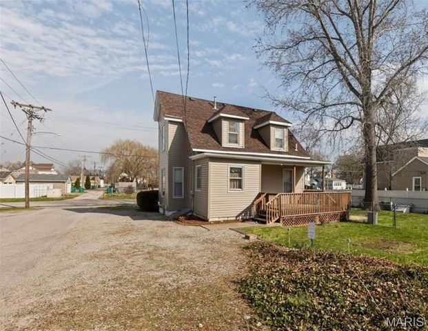 319 S Cherry Street, O'fallon, IL 62269
