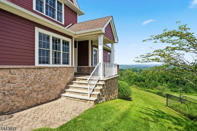 20 Kelburn Ct, Hardyston Twp., NJ 07419