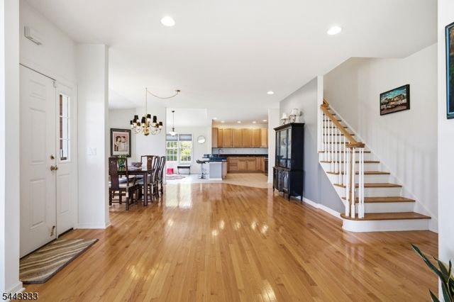 20 Kelburn Ct, Hardyston Twp., NJ 07419