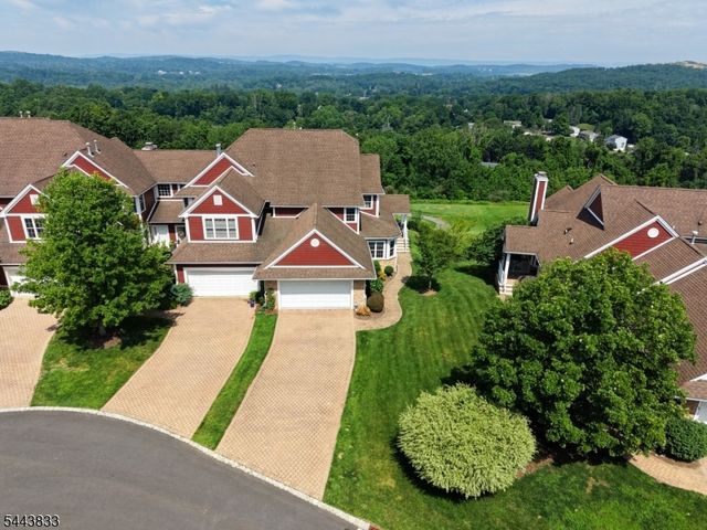 20 Kelburn Ct, Hardyston Twp., NJ 07419