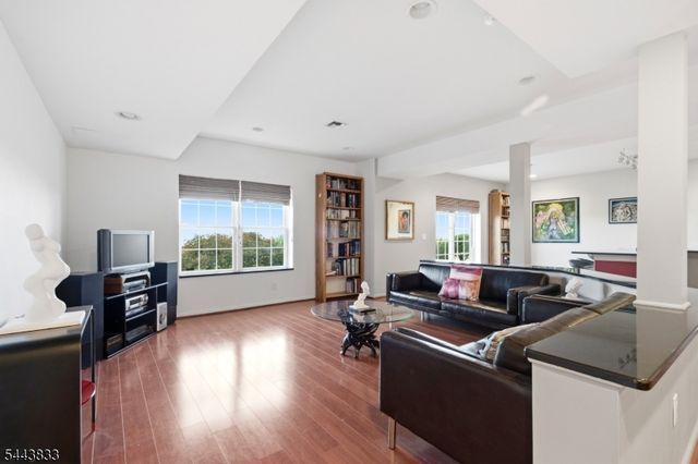 20 Kelburn Ct, Hardyston Twp., NJ 07419