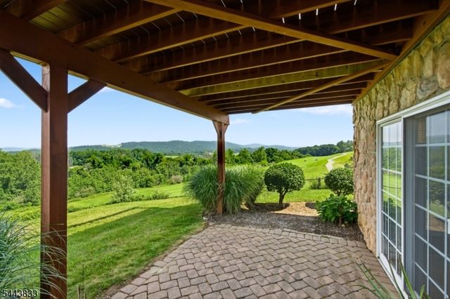20 Kelburn Ct, Hardyston Twp., NJ 07419