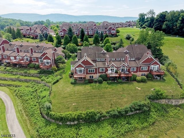20 Kelburn Ct, Hardyston Twp., NJ 07419