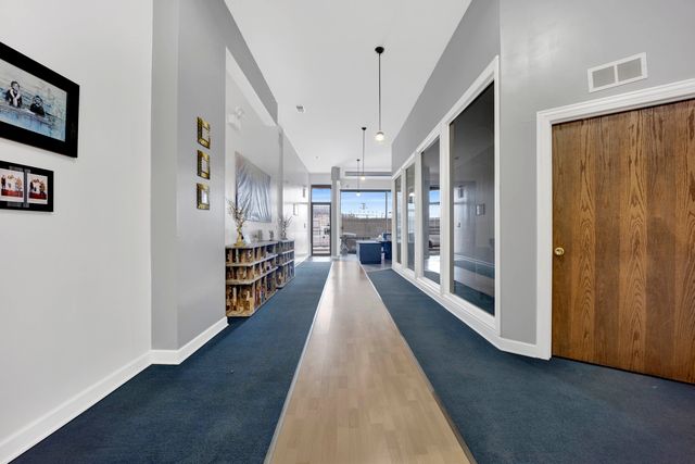 4962 N Milwaukee Avenue, Chicago, IL 60630