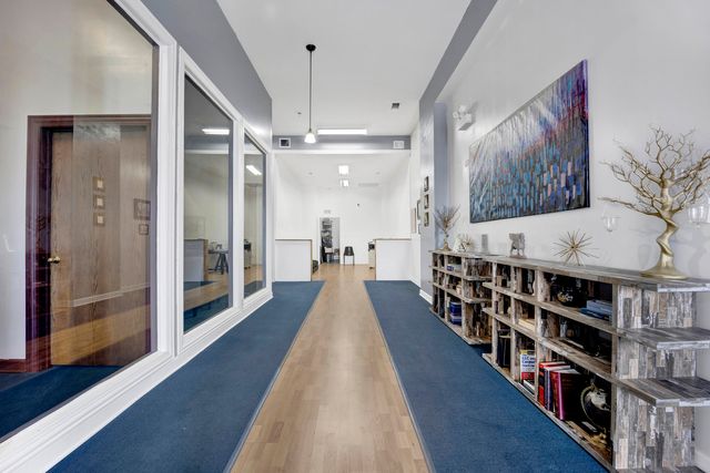 4962 N Milwaukee Avenue, Chicago, IL 60630