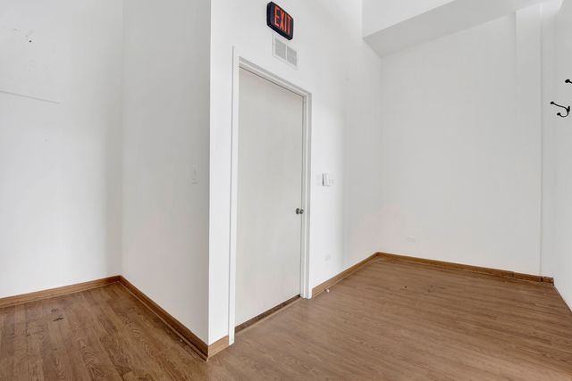 4962 N Milwaukee Avenue, Chicago, IL 60630