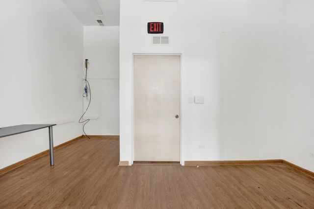 4962 N Milwaukee Avenue, Chicago, IL 60630