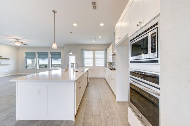 5126 Allen Cay Drive, Texas City, TX 77590