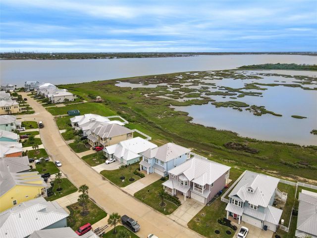 5126 Allen Cay Drive, Texas City, TX 77590